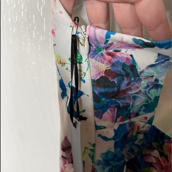 NWT LOVERS + FRIENDS REVOLVE Jetset Bodycon Dress - Picture 10 of 14